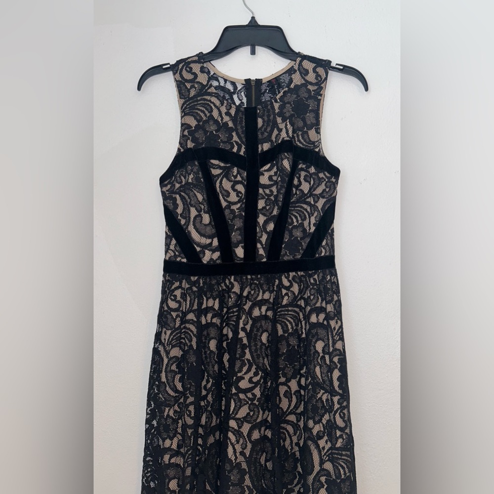 Fire Los Angeles Black and Tan Lace Zip Up Dress Size Medium